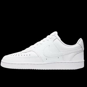 Nike women’s court vision low